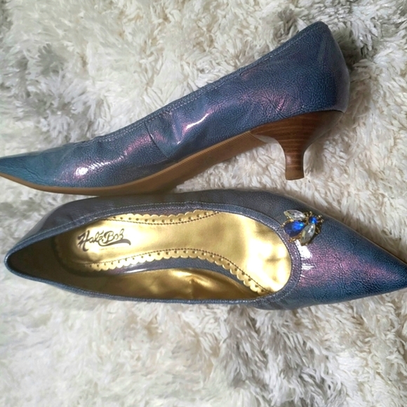 Hale Bob Women's Pointy-Toe Embellished Kitten Heel Pumps Size 8.5 M - Picture 5 of 9